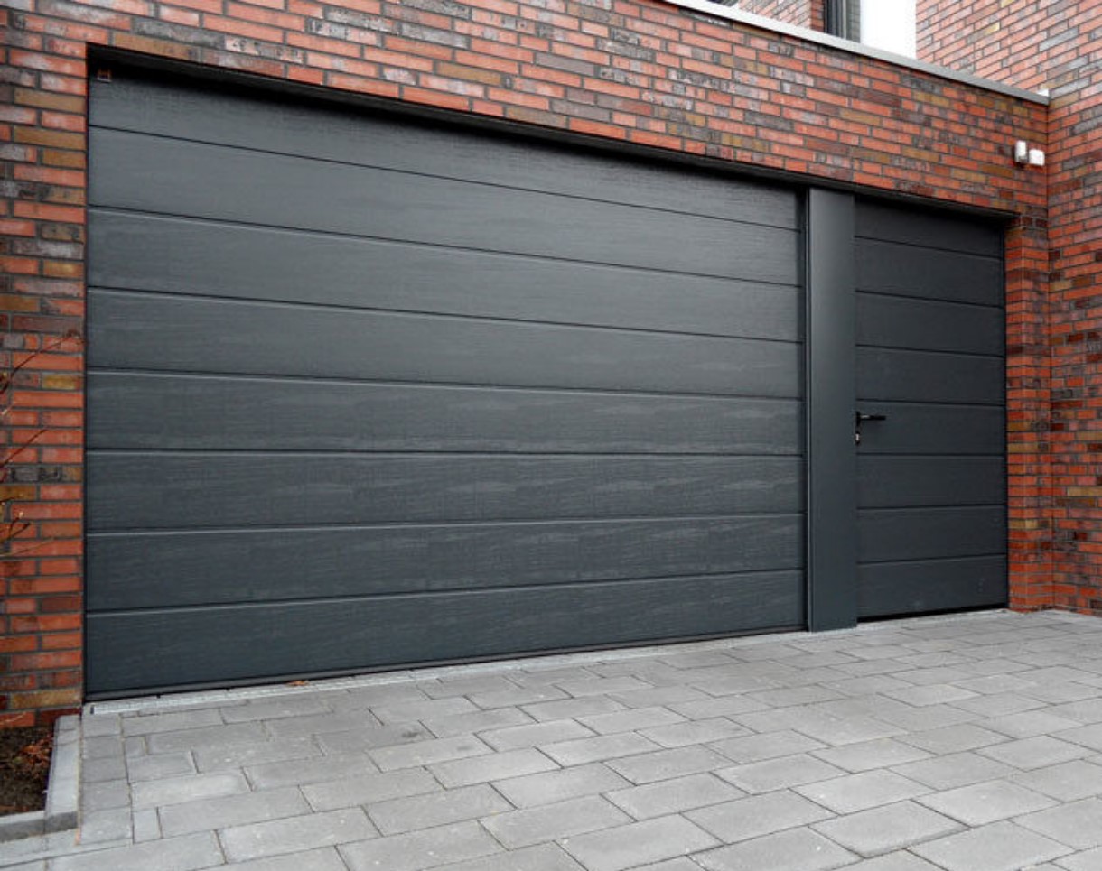 Секционные гаражные ворота alutech 2750х2125 мм