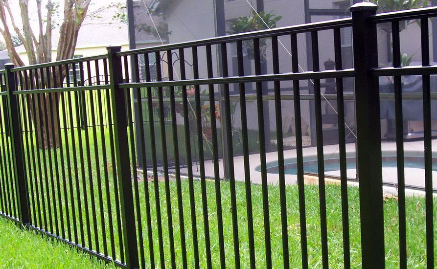 Забор из профильной трубы 40х40 мм