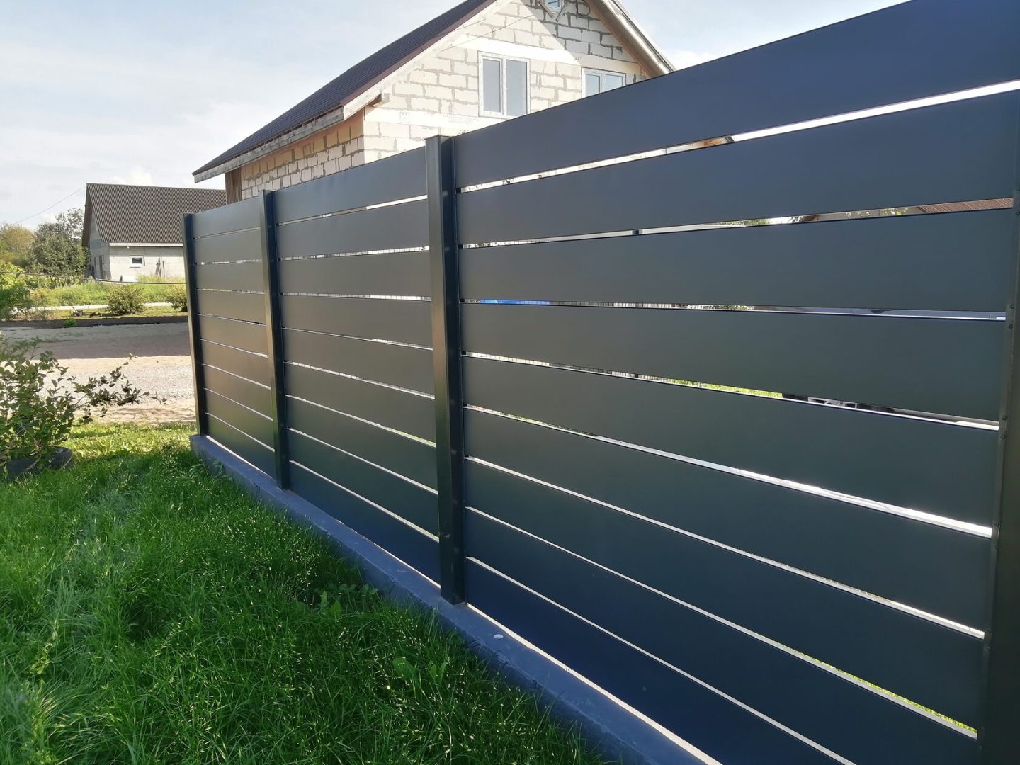 Горизонтальный забор Авеню Мах